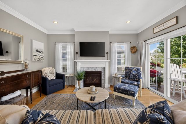 53 Boatwrights Loop, Plymouth, MA 02360