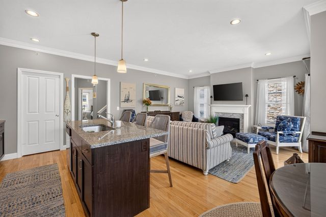 53 Boatwrights Loop, Plymouth, MA 02360