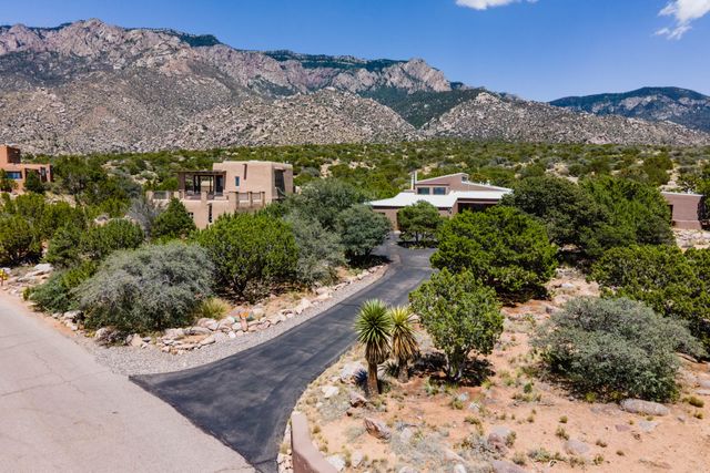 315 Big Horn Ridge Drive NE, Albuquerque, NM 87122