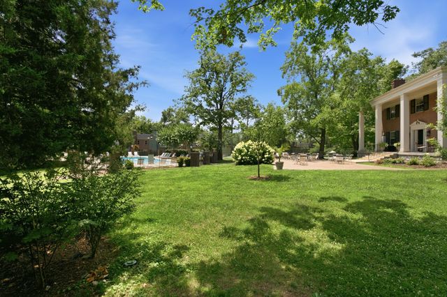 4400 Belmont Park Ter Apt 157, Nashville, TN 37215
