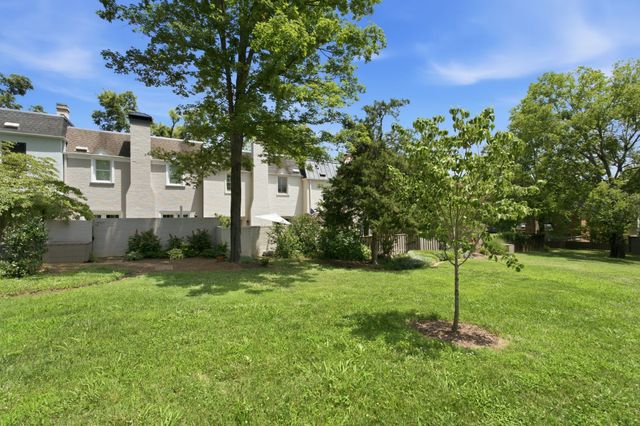 4400 Belmont Park Ter Apt 157, Nashville, TN 37215