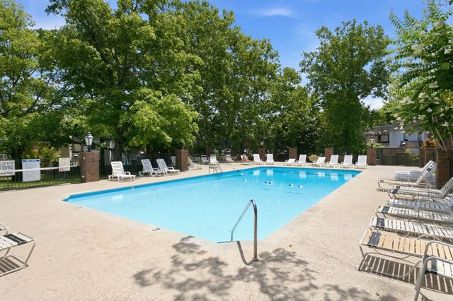 4400 Belmont Park Ter Apt 157, Nashville, TN 37215