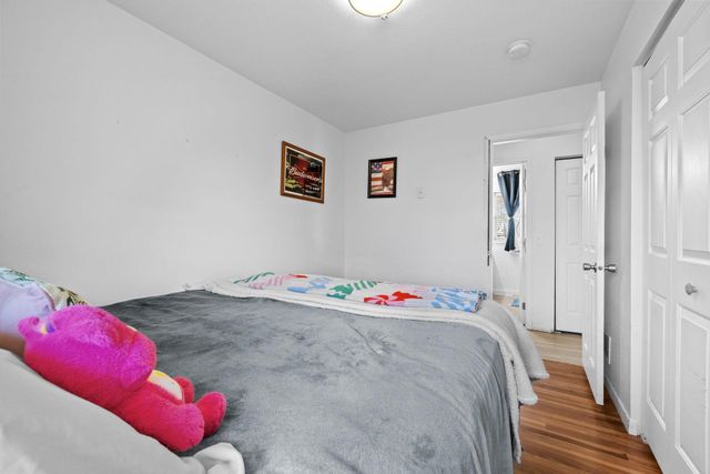 605 8th St NW, Minot, ND 58703