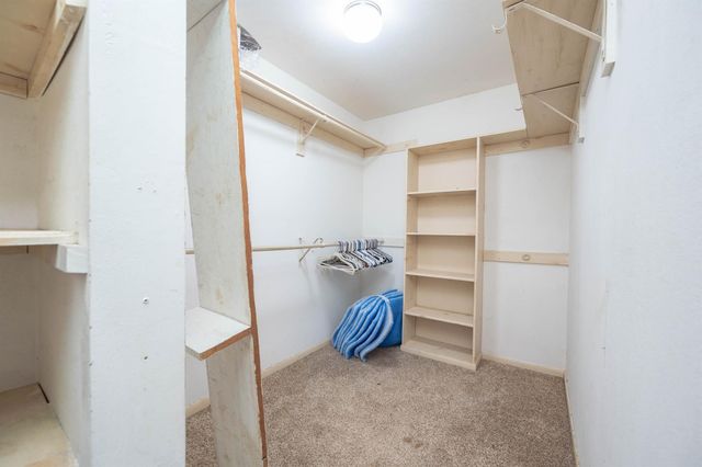 10 Kenny Court, Alvin, TX 77511