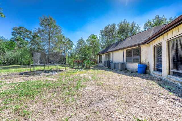 10 Kenny Court, Alvin, TX 77511