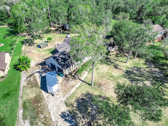 10 Kenny Court, Alvin, TX 77511