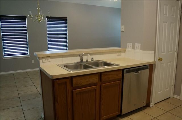 5920 Lovingham Court, Arlington, TX 76017