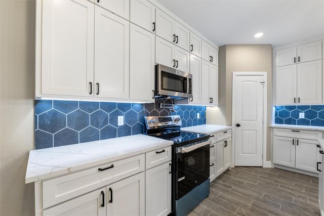 402 Lagoon Drive, Gun Barrel City, TX 75156