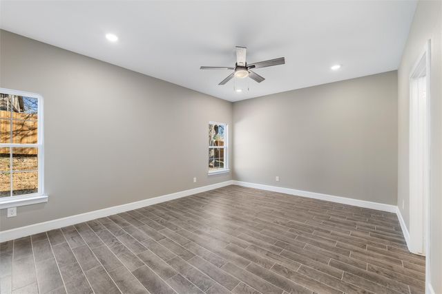 402 Lagoon Drive, Gun Barrel City, TX 75156