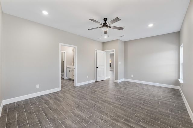 402 Lagoon Drive, Gun Barrel City, TX 75156