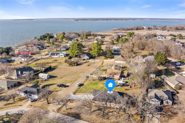 402 Lagoon Drive, Gun Barrel City, TX 75156