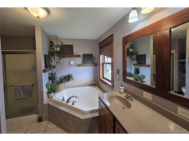 61998 County Road 4.5, Holyoke, CO 80734