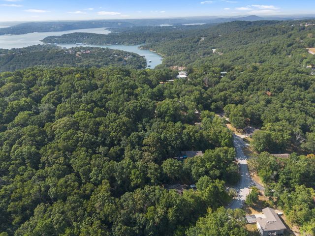 175 Canyon Forest Circle, Kimberling City, MO 65686