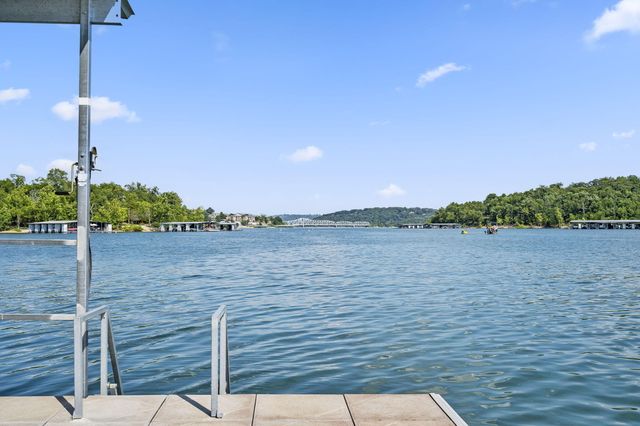 175 Canyon Forest Circle, Kimberling City, MO 65686