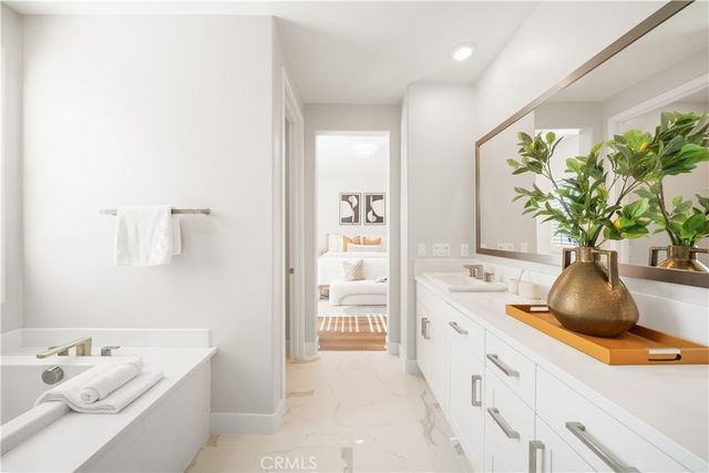 105 Chorus, Irvine, CA 92618