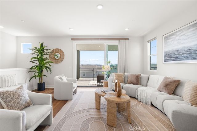 105 Chorus, Irvine, CA 92618