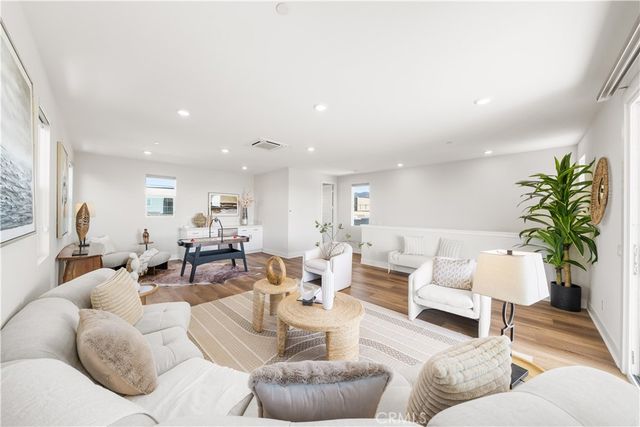 105 Chorus, Irvine, CA 92618