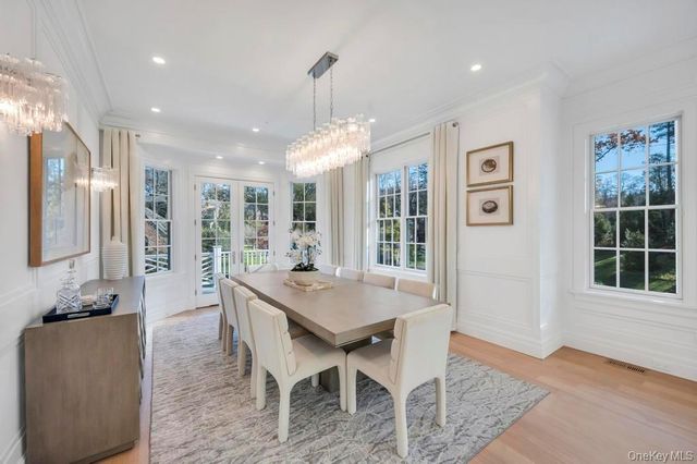 207 Mill Spring Road, Manhasset, NY 11030