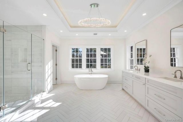 207 Mill Spring Road, Manhasset, NY 11030