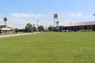 155 Expressway Dr, Manchester, TN 37355
