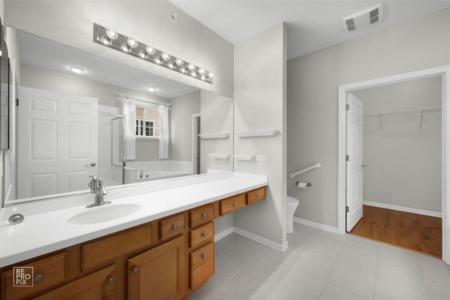 1870 Hampshire Drive, Hoffman Estates, IL 60192