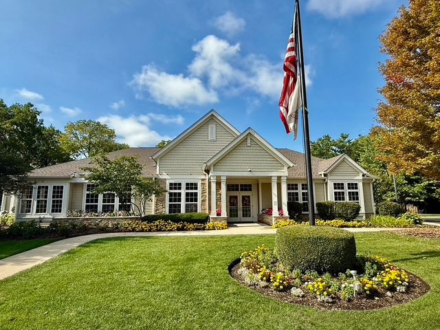 1870 Hampshire Drive, Hoffman Estates, IL 60192