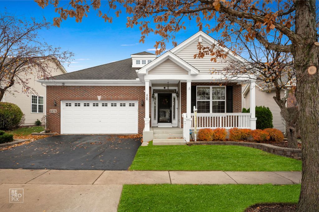 1870 Hampshire Drive, Hoffman Estates, IL 60192