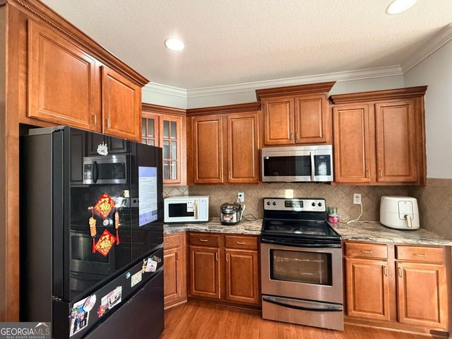 320 Pecan Court, Mcdonough, GA 30252