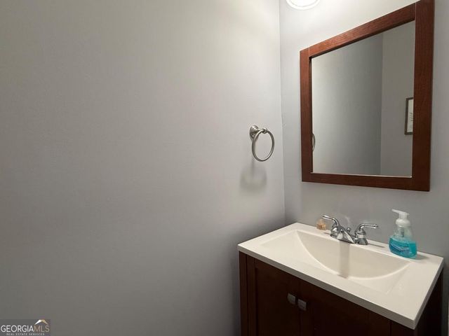 320 Pecan Court, Mcdonough, GA 30252