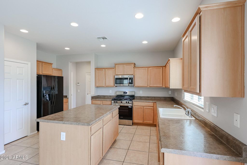 19417 W MORNING GLORY Drive, Buckeye, AZ 85326 — photo 5