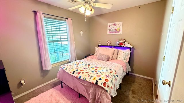 229 W Monterey Avenue, Sapulpa, OK 74066