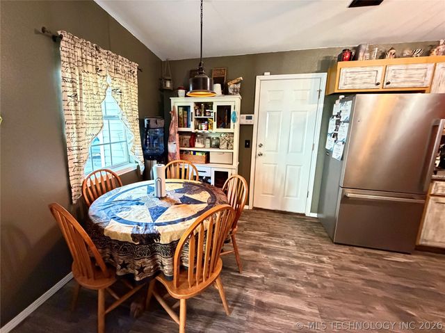 229 W Monterey Avenue, Sapulpa, OK 74066