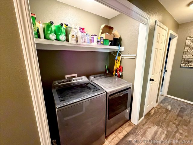 229 W Monterey Avenue, Sapulpa, OK 74066