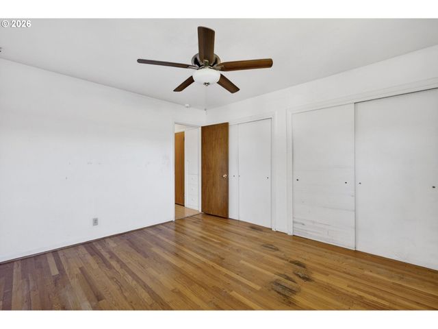4655 Sw PENDLETON St, Portland, OR 97221