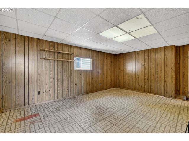 4655 Sw PENDLETON St, Portland, OR 97221