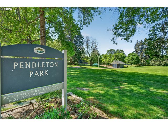 4655 Sw PENDLETON St, Portland, OR 97221