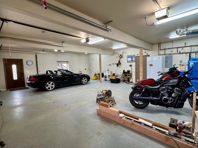 1150 CARTLEB ROAD, Fairbanks, AK 99712