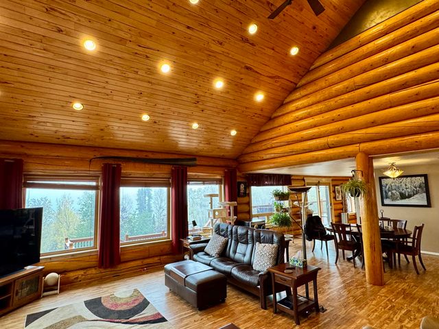 1150 CARTLEB ROAD, Fairbanks, AK 99712