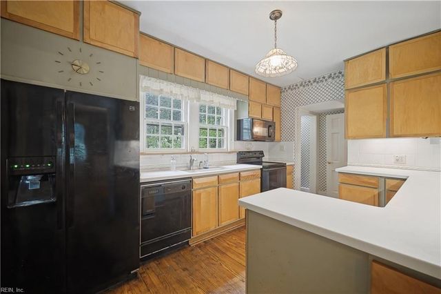 5256 Shenstone CIR, Virginia Beach, VA 23455