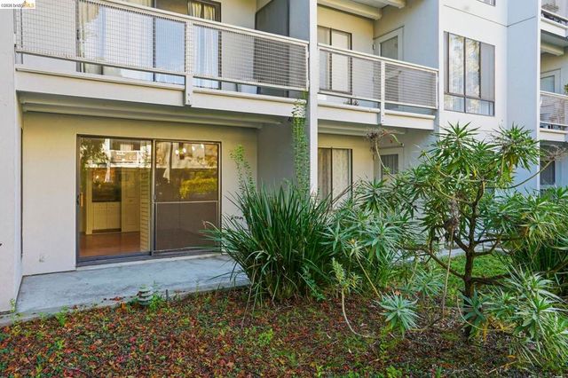 2 ADMIRAL DRIVE B276, Emeryville, CA 94608