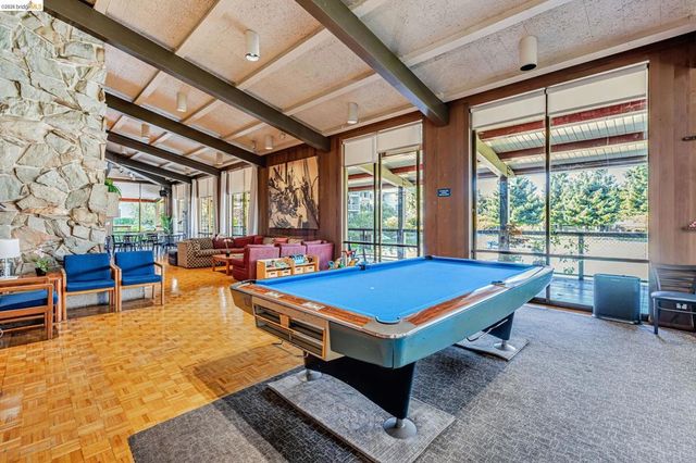 2 ADMIRAL DRIVE B276, Emeryville, CA 94608