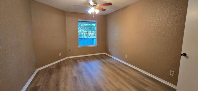 9700 Leawood Boulevard 1002, Houston, TX 77099