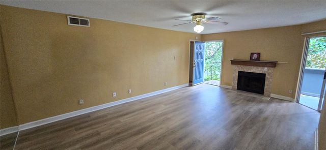 9700 Leawood Boulevard 1002, Houston, TX 77099
