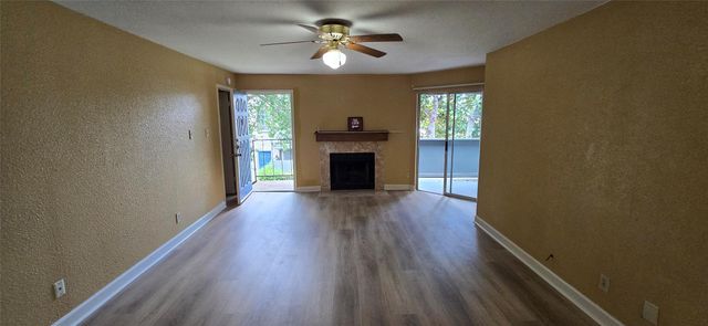 9700 Leawood Boulevard 1002, Houston, TX 77099