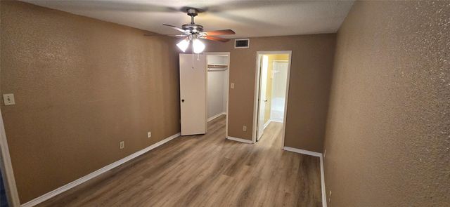 9700 Leawood Boulevard 1002, Houston, TX 77099