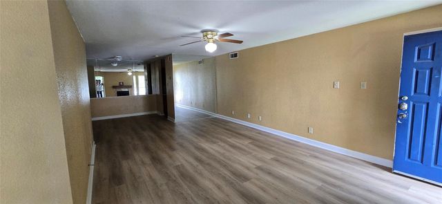 9700 Leawood Boulevard 1002, Houston, TX 77099