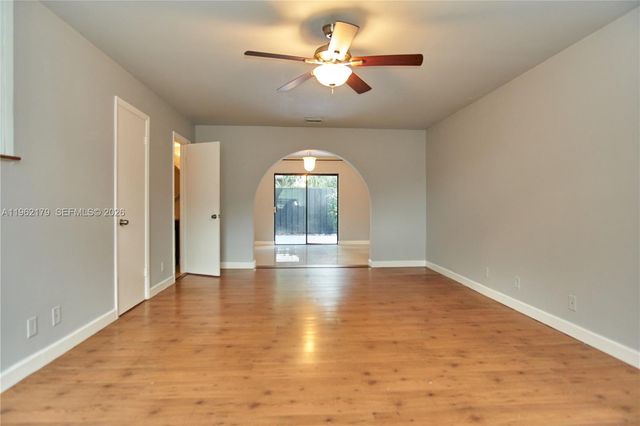 25 NE 12th Street, Fort Lauderdale, FL 33304