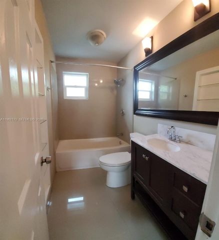 25 NE 12th Street, Fort Lauderdale, FL 33304