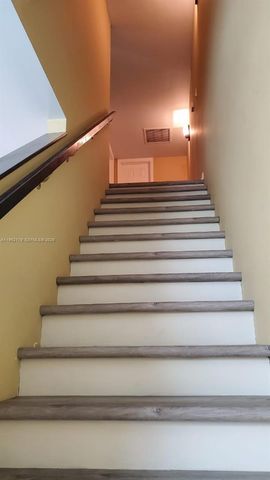 25 NE 12th Street, Fort Lauderdale, FL 33304