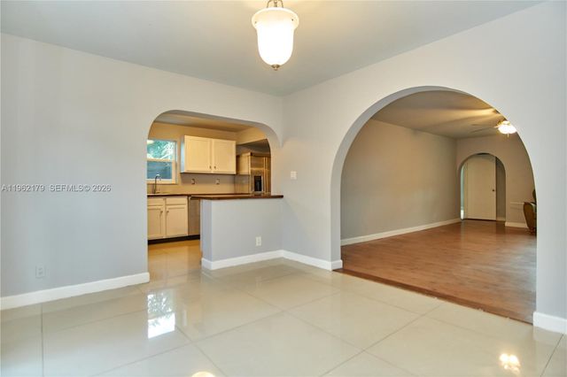 25 NE 12th Street, Fort Lauderdale, FL 33304